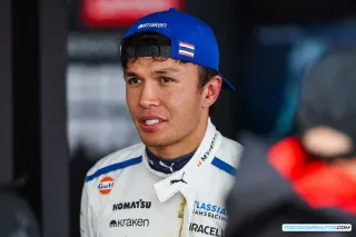 Alex Albon Explota en Radio