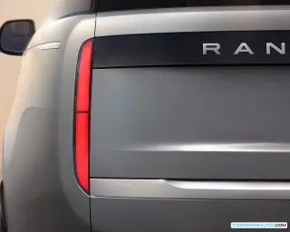 Range Rover SV Santuario