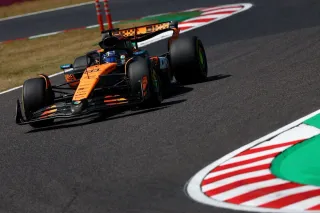Piastri Lidera FP2