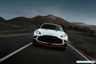 Aston Martin DBX S 2025