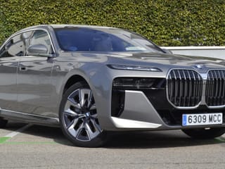 BMW i7 con Batería de Estado Sólido