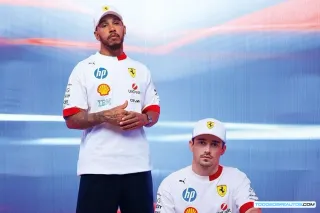 Ferrari F1 Despliega Elegancia Blanca en Miami 2025