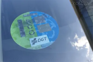Multa por no llevar la pegatina de la ITV o la etiqueta ambiental de la DGT