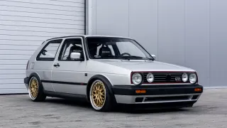 Volkswagen VR5 Blanco y Compacto