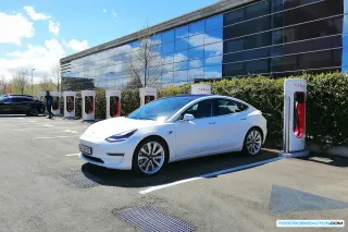 Coche Eléctrico en España 2025