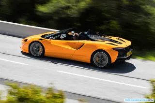 McLaren Artura Spider Financiado