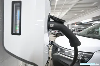 Instalar cargador eléctrico en garaje comunitario