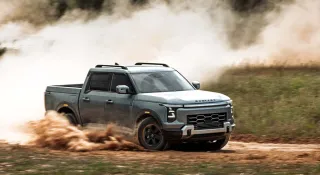 Santana Motors renace en Linares