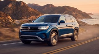 Volkswagen Teramont 2026 en carretera mexicana, mostrando su diseño robusto y presencia renovada