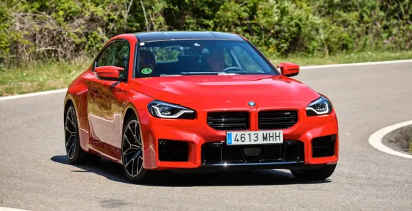 BMW M2 (2023) Rojo