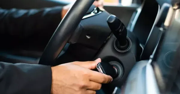 Auto no arranca después de quedarse sin gasolina