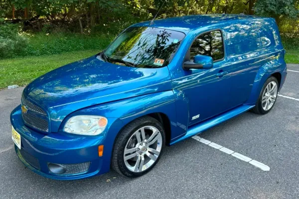 ¡Chevy HHR SS Panel Van: La Camioneta Deportiva que No Sabías que Existía! 🤩