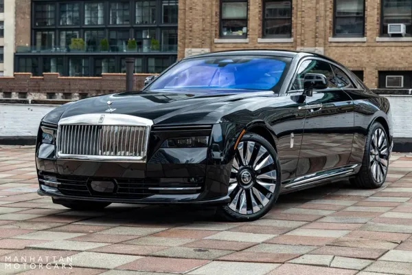 Rolls-Royce Spectre 2024: Análisis del Primer Auto Eléctrico de Lujo ⚡️