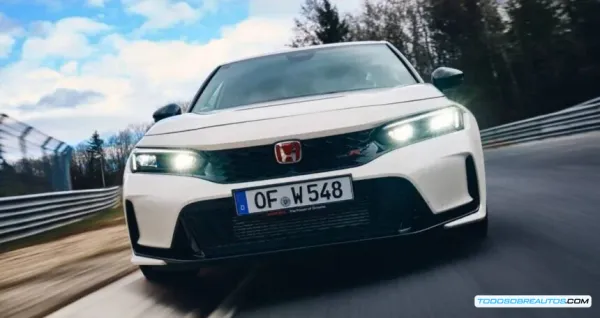 Honda Civic Type R y Integra Type S: Kits HRC para versiones radicales - ¡Más potencia y rendimiento!