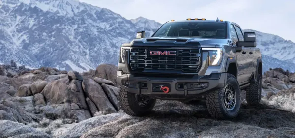 AEV Lanza Defensa Delantera Off-Road para GMC Sierra HD 2024+: Mejora tu Pickup con Estilo y Resistencia