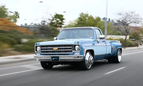 Chevy C30 1978 con Motor Cummins: Un Clásico Restaurado con Potencia Moderna