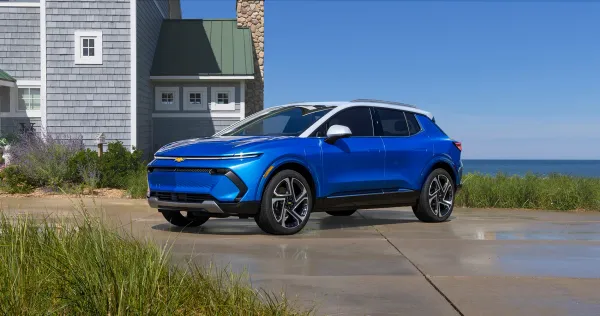 Chevy Equinox EV 2025: Ahora con Carga Bidireccional V2H para Alimentar tu Hogar - Análisis Completo