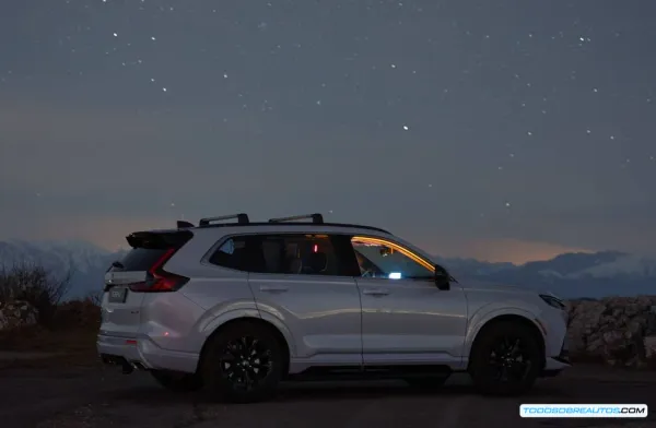 Honda CR-V Dream Pod Concept: La Mini Camper Ideal para Aventuras y Noches Bajo las Estrellas