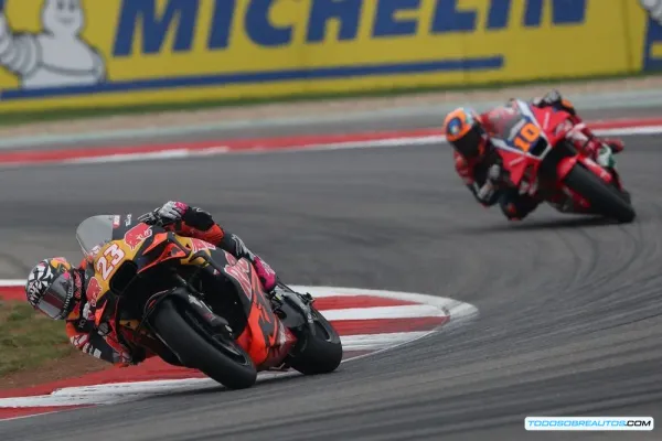 Enea Bastianini Encuentra el Ritmo con KTM en Austin: Análisis Completo de su Séptimo Puesto en MotoGP