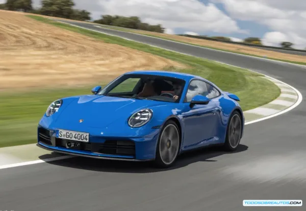 Aprender a Conducir en un Porsche 911: La Exclusiva Escuela de Mónaco que Rompe Esquemas