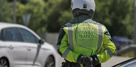 DGT intensifica la vigilancia: Campaña de control de velocidad en abril - ¿Dónde están los radares y cómo evitar multas?