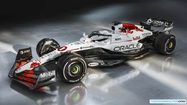 Red Bull Racing y Honda Celebran 60 Años de Victoria con Diseño Retro en el RB21 para el GP de Japón 2025