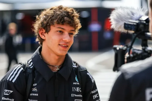 Antonelli se Autocritica tras el GP de Japón 2025: ¿Qué Cambios Urgen en Mercedes para Impulsar su Rendimiento?
