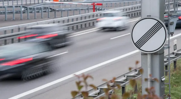 ¿El Fin de la Libertad en las Autobahn? Opiniones de Conductores Alemanes Sobre Límites de Velocidad