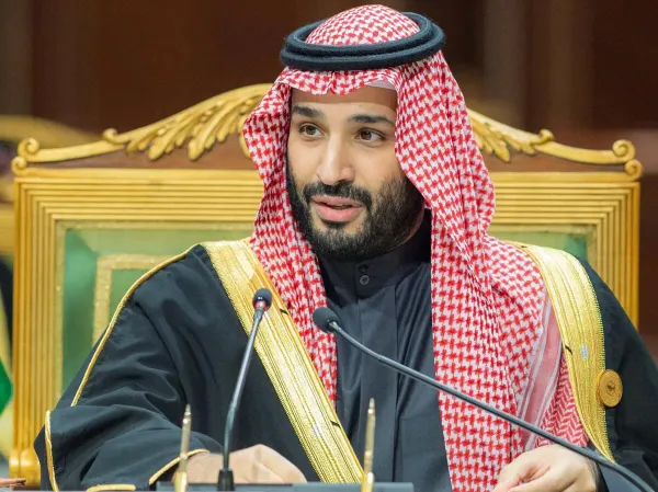 Polémica en Arabia: ¿Fue Justa la Sanción a Verstappen? Horner Presenta Evidencia en Fotos