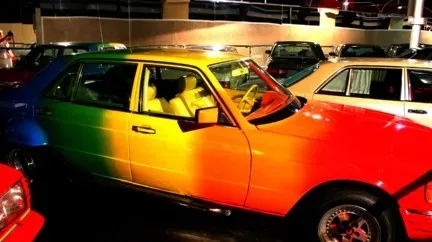 El Capricho del Jeque Arcoíris: La Historia de Cómo Detuvo la Producción de Mercedes Clase S por 7 Autos Únicos