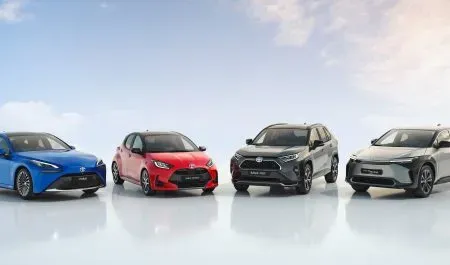 Toyota Acelera su Estrategia Eléctrica: 15 Modelos y 1 Millón de Unidades para 2027 - Análisis y Futuro EV