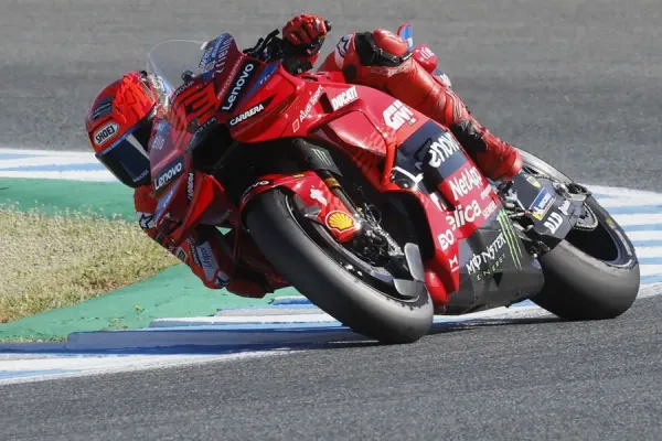 ¡Márquez Imparable! Victoria Aplastante en la Sprint de Jerez MotoGP 2025: Análisis y Reacciones