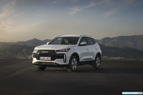 Ebro S400: Precio, Características y ¿Amenaza Real para el MG ZS?