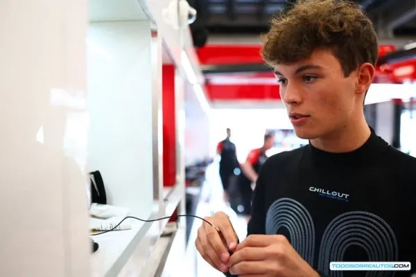 Bearman y la F1: ¿Chalecos Refrigerantes Injustos? Análisis y Debate sobre las Normas
