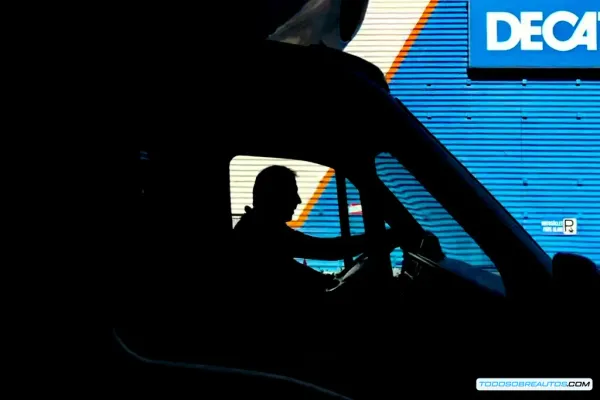 Nueva Regulación en USA: ¿Camioneros Sin Inglés Prohibidos? Impacto y Consecuencias en el Transporte Binacional