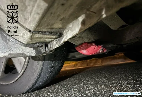 Insólito: Detenido en Pamplona por Ocultar Cocaína con Imanes en los Bajos de su Coche