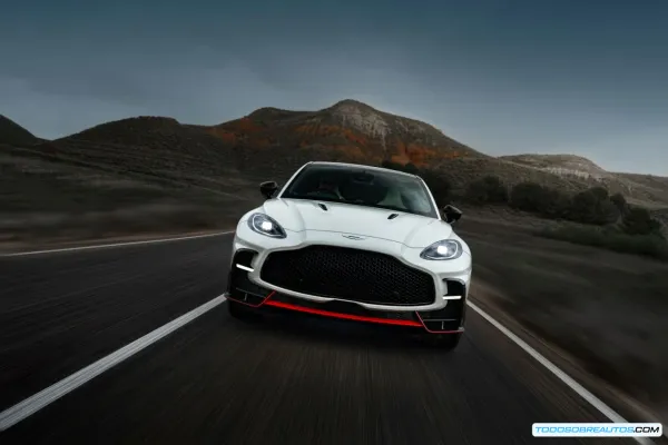 Aston Martin DBX S 2025: El SUV de Lujo Superdeportivo Reinventado con Más Potencia y Diseño