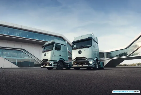 MC Rental Revoluciona el Alquiler de Camiones con 100 Mercedes-Benz Actros L ProCabins: Análisis a Fondo