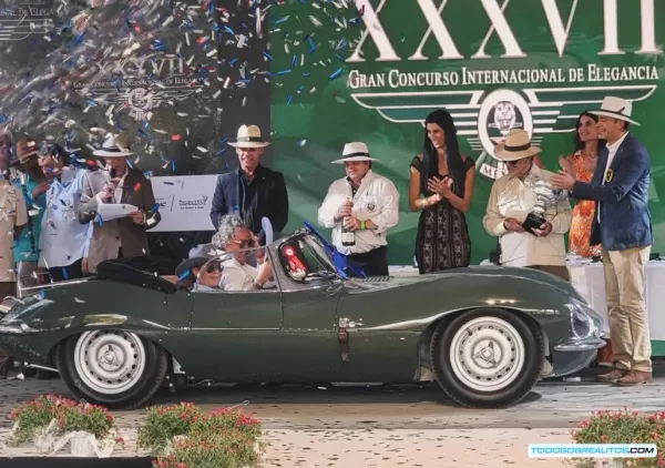Jaguar XKSS: El Primer Superauto de la Historia Brilla en el Concurso de Elegancia de Huixquilucan 2025