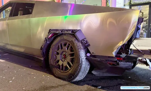 Tesla Cybertruck Siniestrada: Accidente y Factura de 51.000€ la Envían al Desguace con Solo 5 Meses - Análisis y Lecciones Aprendidas