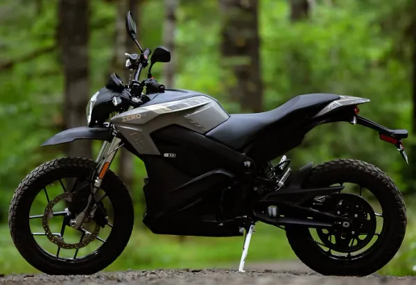 Zero DS: La Moto Eléctrica de 60 CV que Puedes Conducir con Carné A1