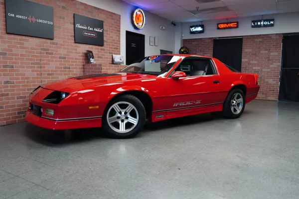 Chevrolet Camaro IROC-Z 1987: Legado, Rendimiento y Valor Coleccionable