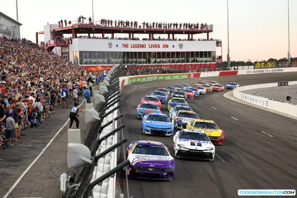 NASCAR Next Gen: ¿Cómo Chevrolet, Ford y Toyota Logran Paridad en Pista?