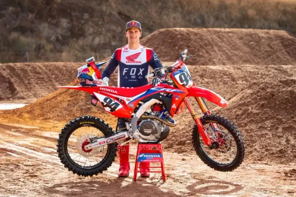 Honda y Pro Motocross: Dominio, Legado y Estrategia en el SMX
