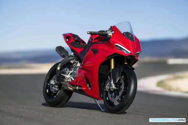 Ducati Panigale V2 2025: Análisis Completo, Ficha Técnica y Precio