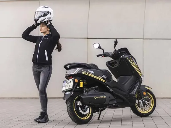 Efun Tiger 2025: Análisis del Scooter Eléctrico '125' con 250 km de Autonomía