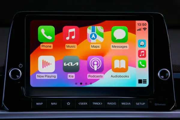 CarPlay y Android Auto en tu Coche Viejo: Guía de Dispositivos Externos
