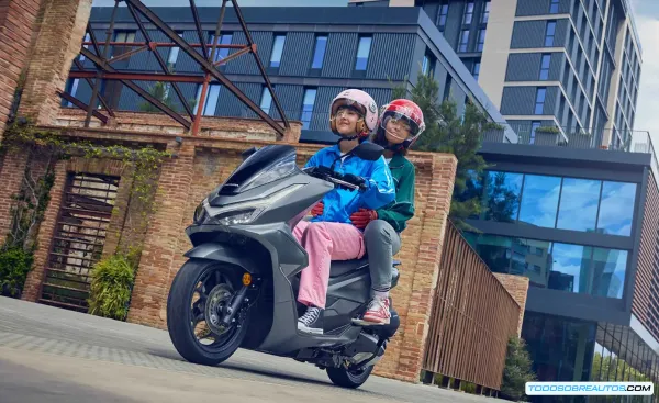 Carnet B y Moto 125cc en Europa: Guía y Países Clave para tus Viajes