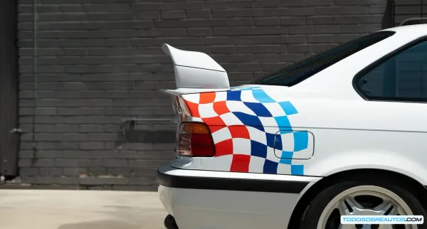 BMW M3 E36 Lightweight: El Secreto de su Millonario Valor de Colección