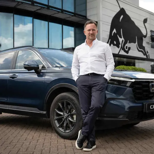 La Fascinante Colección de Coches de Christian Horner: Entre Clásicos, Hipercoches y Utilitarios
